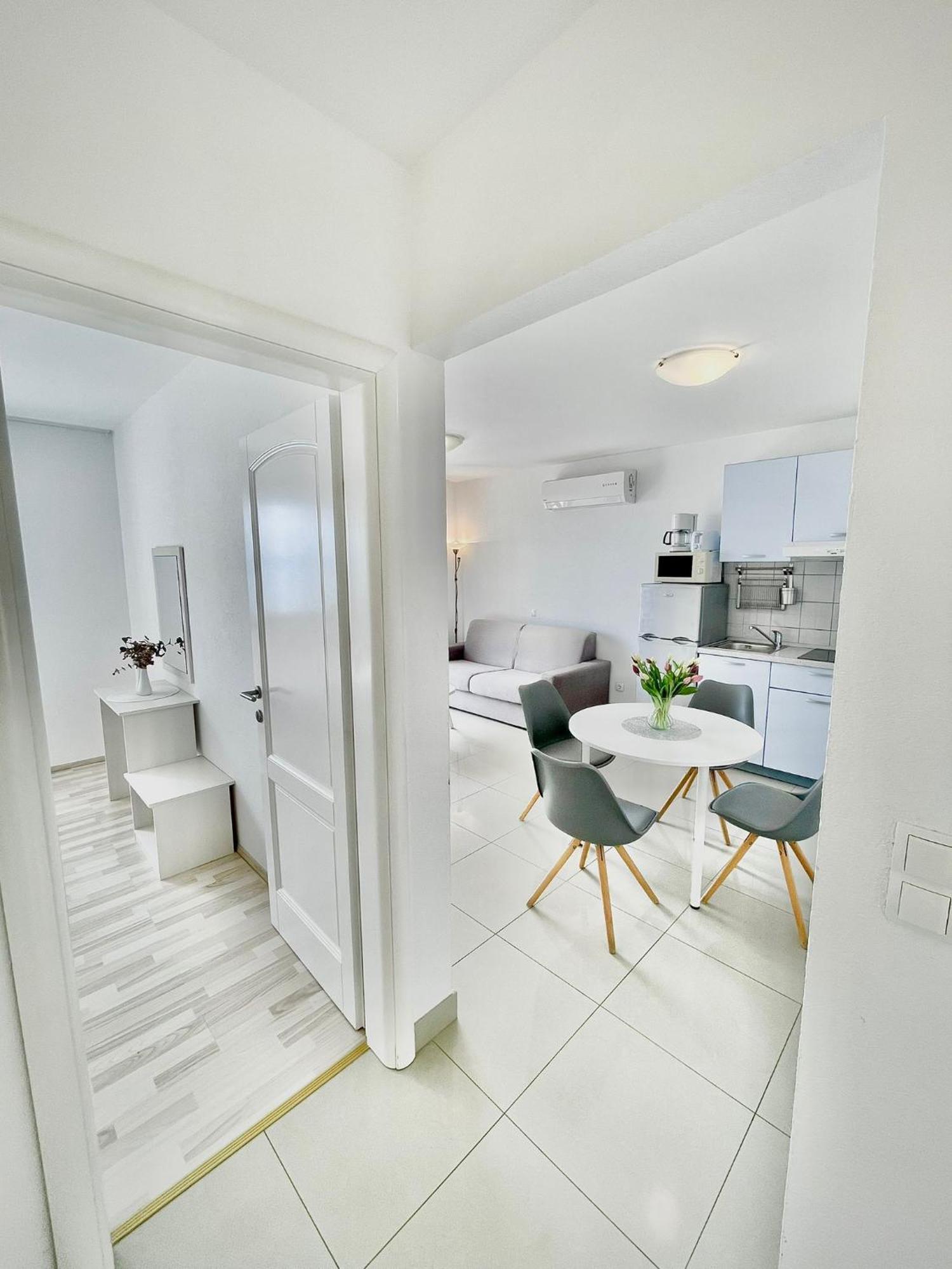 Apartments Katara Brela Extérieur photo